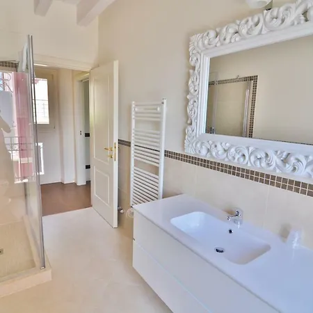 Aparthotel Maria 4*